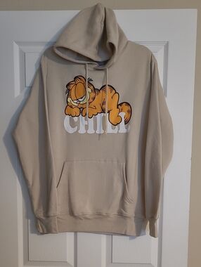 Garfield Chill Graphic Hoodie - Beige Size M